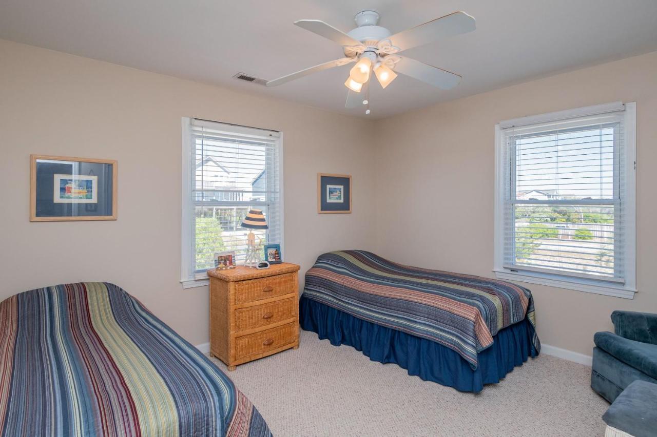 Katie Lou'S Place By Oak Island Accommodations Caswell Beach 외부 사진