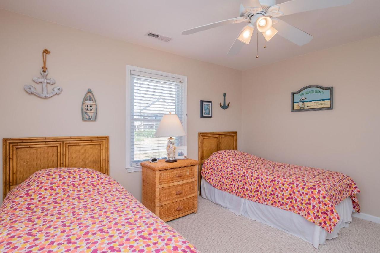 Katie Lou'S Place By Oak Island Accommodations Caswell Beach 외부 사진