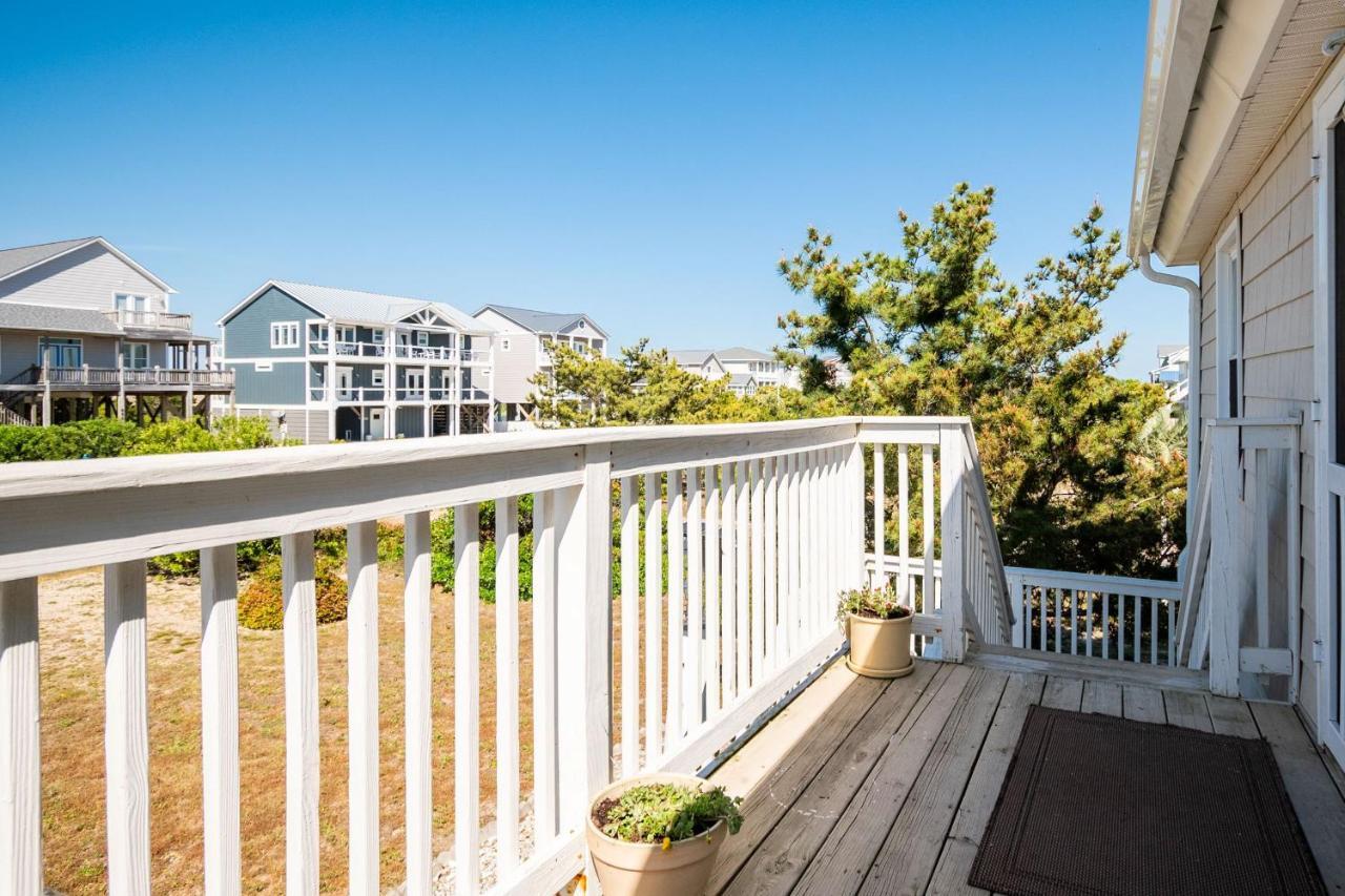 Katie Lou'S Place By Oak Island Accommodations Caswell Beach 외부 사진