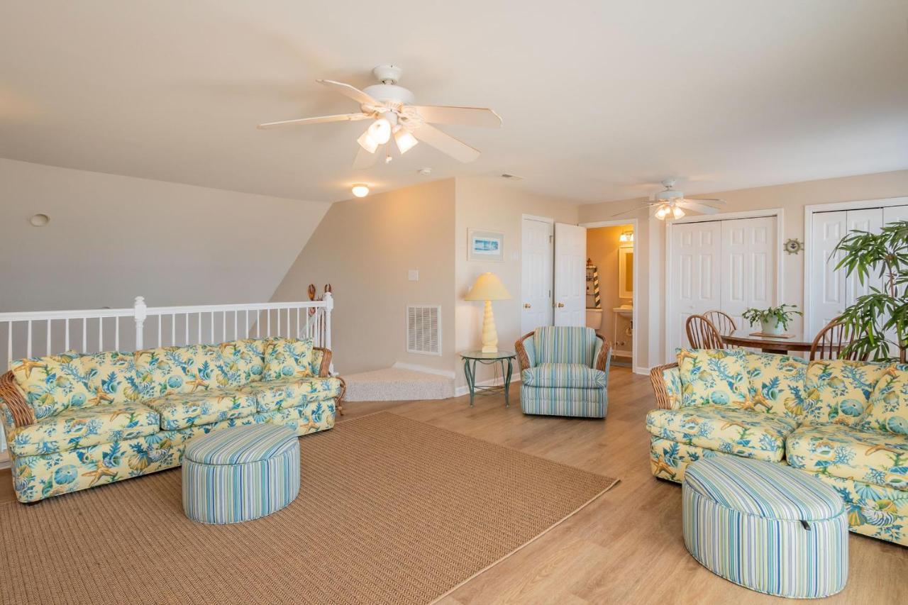 Katie Lou'S Place By Oak Island Accommodations Caswell Beach 외부 사진