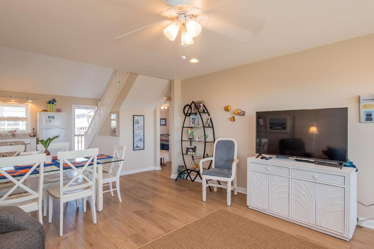 Katie Lou'S Place By Oak Island Accommodations Caswell Beach 외부 사진