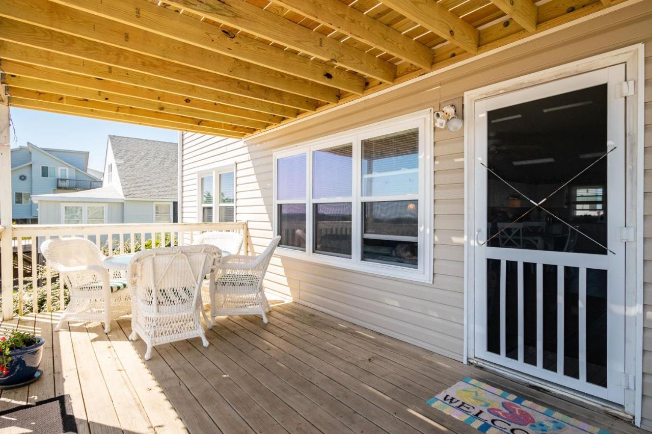 Katie Lou'S Place By Oak Island Accommodations Caswell Beach 외부 사진